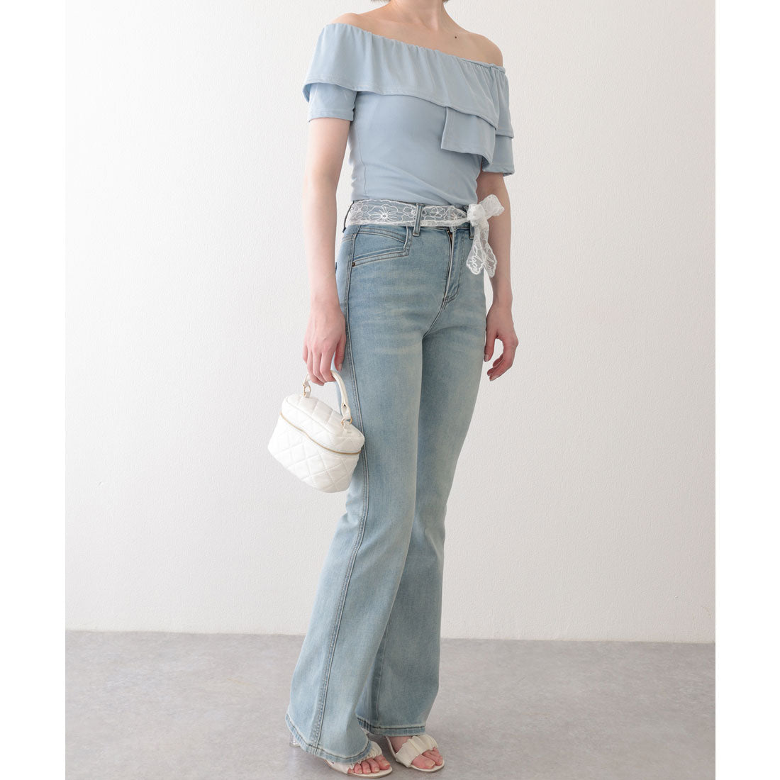 レースレディース Lace Ladies ウォッシュ加工 ハイウエスト レースベルト セミフレア デニムパンツ （ブルー） ブルー