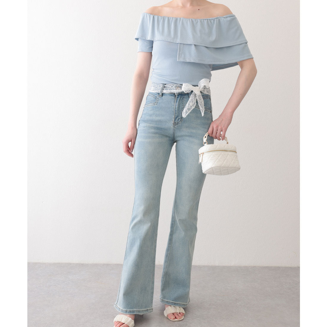 レースレディース Lace Ladies ウォッシュ加工 ハイウエスト レースベルト セミフレア デニムパンツ （ブルー） ブルー