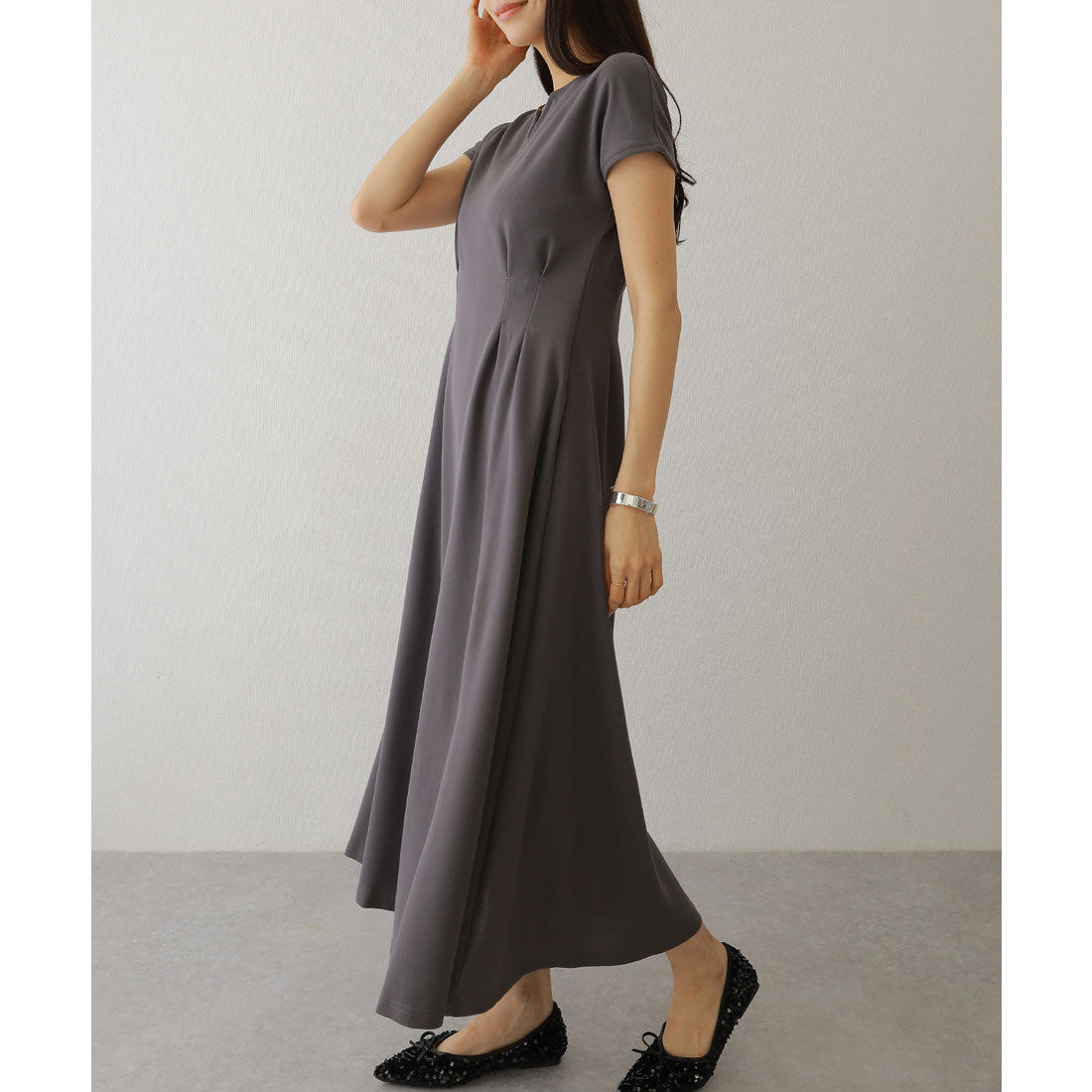 レースレディース Lace Ladies キーネック ウエスト タック 半袖 マキシ ワンピース （チャコールグレー） チャコールグレー