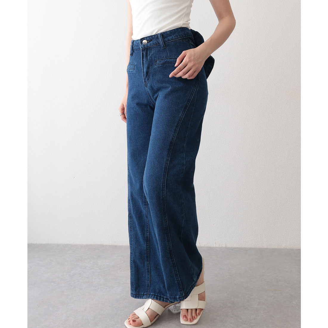 レースレディース Lace Ladies バックリボン ラッフル風 切り替え セミフレア デニムパンツ （ネイビー） ネイビー