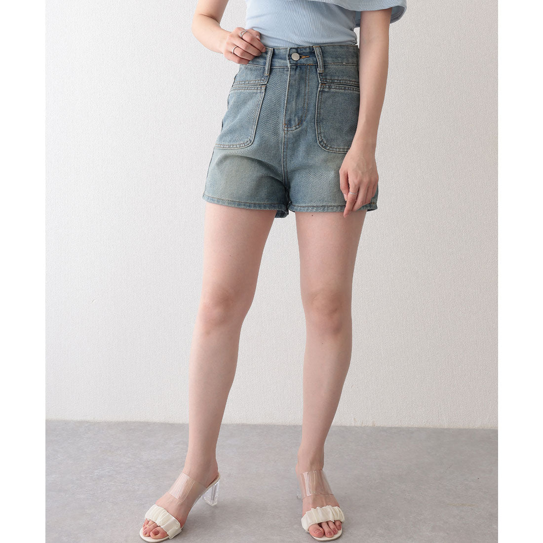 レースレディース Lace Ladies ウォッシュ加工 ハイウエスト フレア デニム ショートパンツ （ブルー） ブルー
