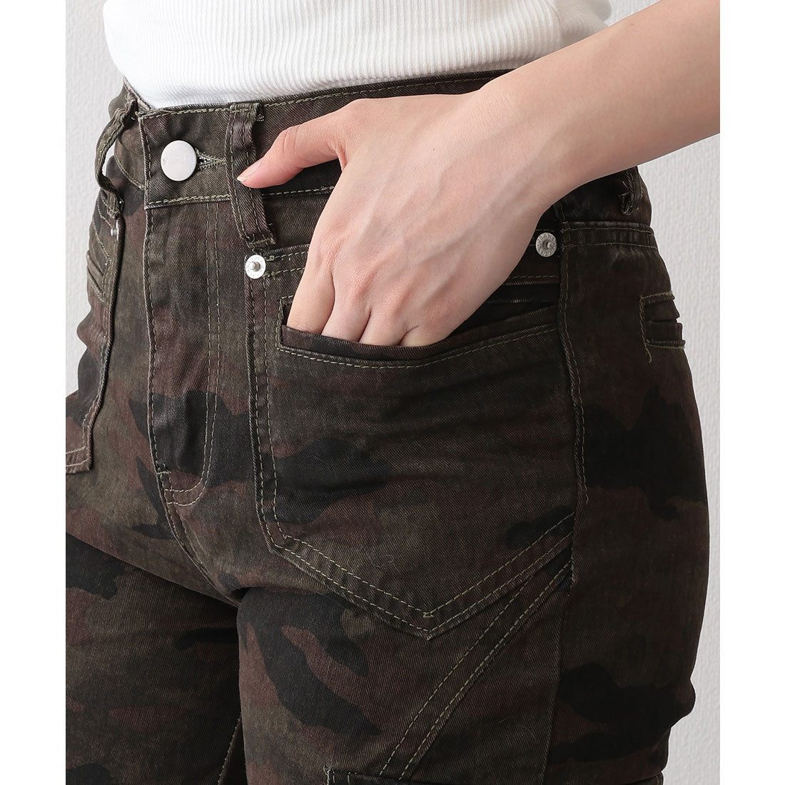 レースレディース Lace Ladies 迷彩 ウォッシュ加工 切り替え フレア カーゴパンツ （グリーン） グリーン