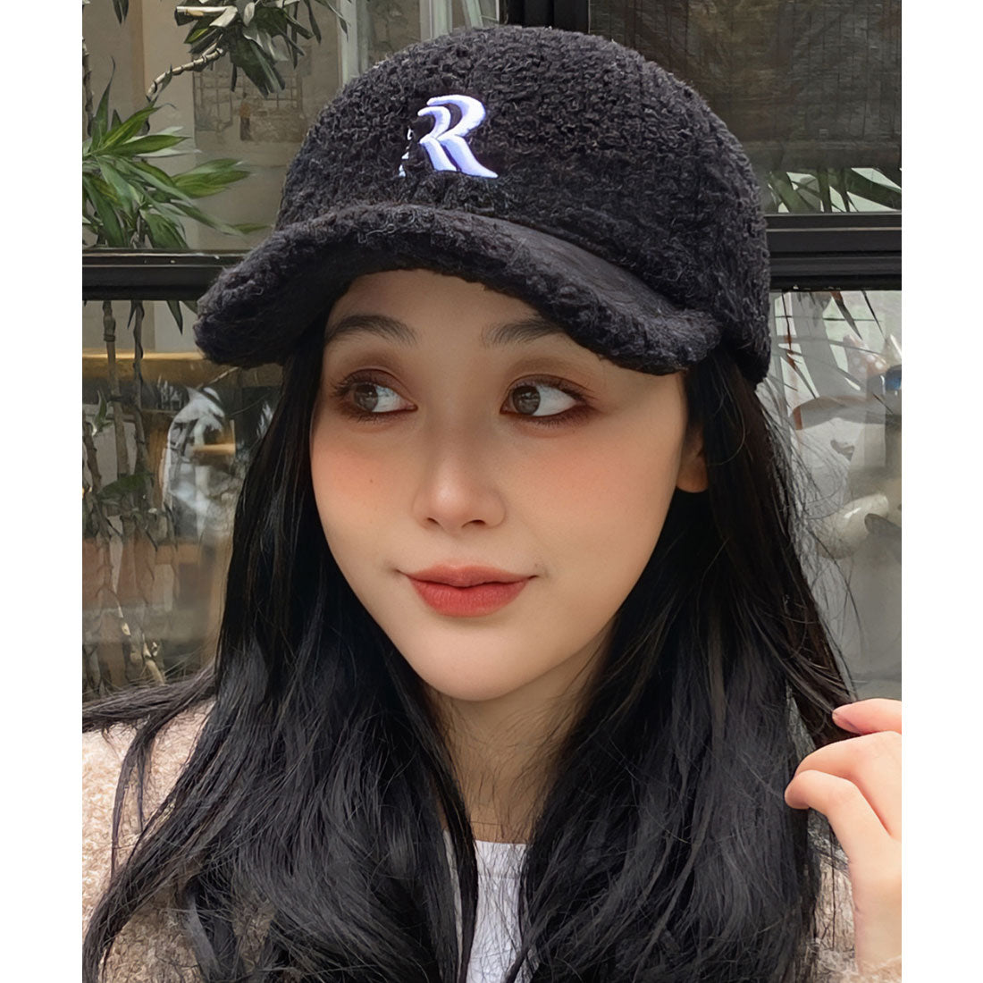 レースレディース Lace Ladies 刺繍付き 異素材 ボア ニット キャップ （ブラック） ブラック
