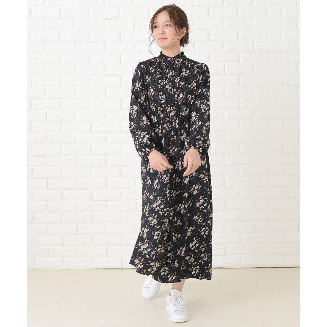 レースレディース Lace Ladies 花柄フレア 長袖ロングワンピース （ブラック） ブラック
