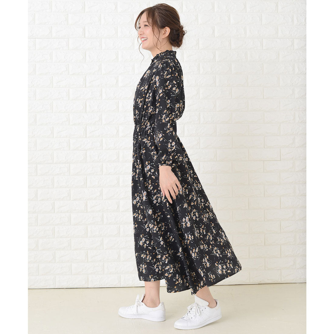 レースレディース Lace Ladies 花柄フレア 長袖ロングワンピース （ブラック） ブラック