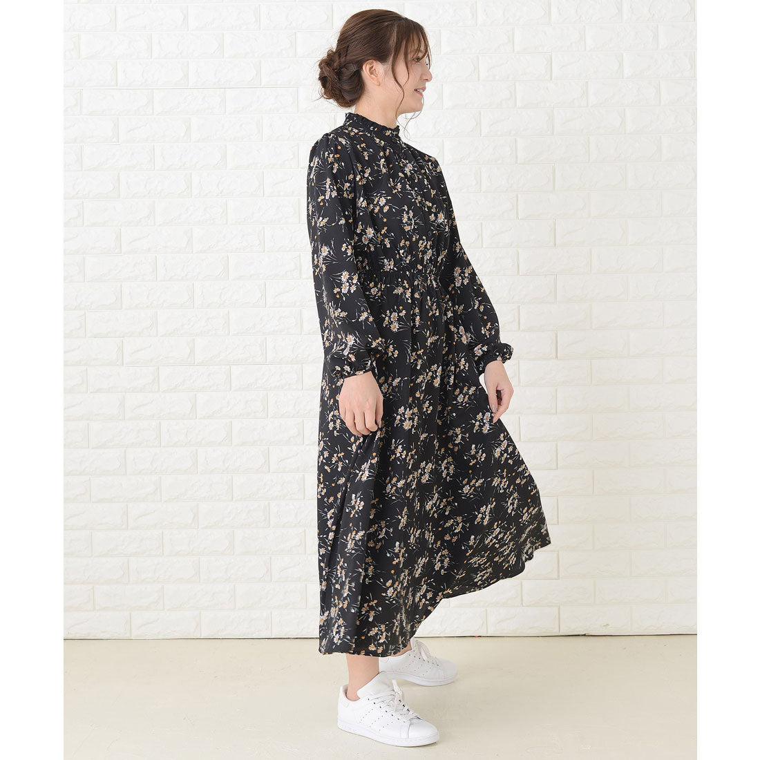 レースレディース Lace Ladies 花柄フレア 長袖ロングワンピース （ブラック） ブラック