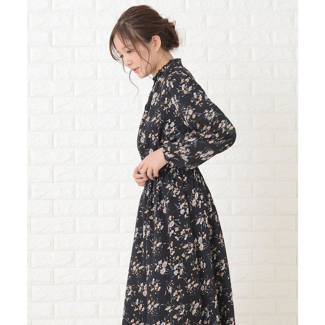 レースレディース Lace Ladies 花柄フレア 長袖ロングワンピース （ブラック） ブラック