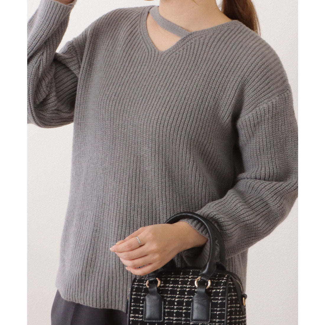 レースレディース Lace Ladies 変形Vネック長袖ゆるニットプルオーバー （グレー） グレー