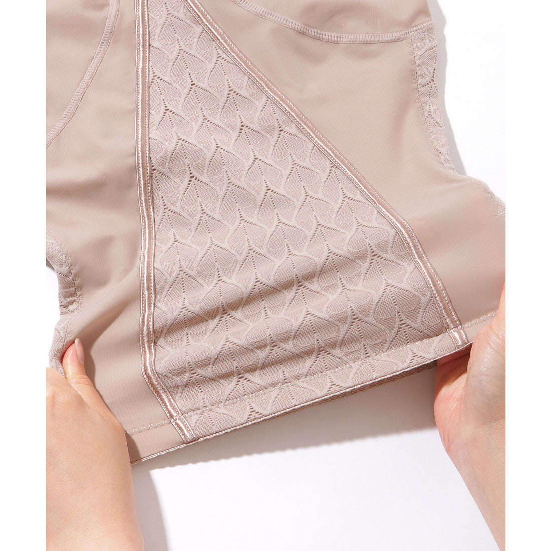 レースレディース Lace Ladies リーフ柄 ジャガード ハイウエスト 3分丈 シェイプアップ パンツ【返品不可商品】 （ブラック） ブラック