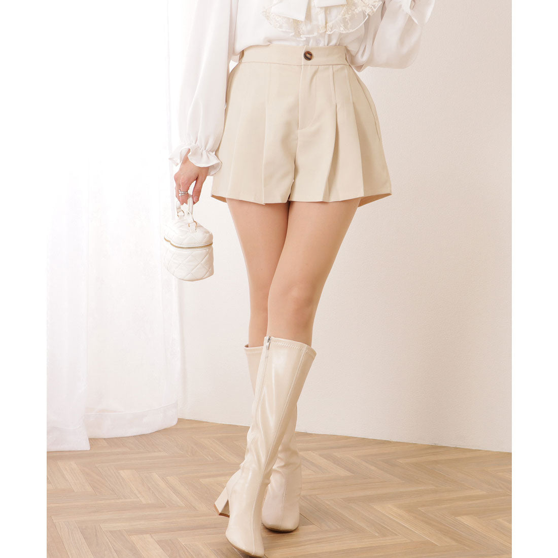 レースレディース Lace Ladies ワンウェイ プリーツ ハイウエスト ショート パンツ （アイボリー） アイボリー