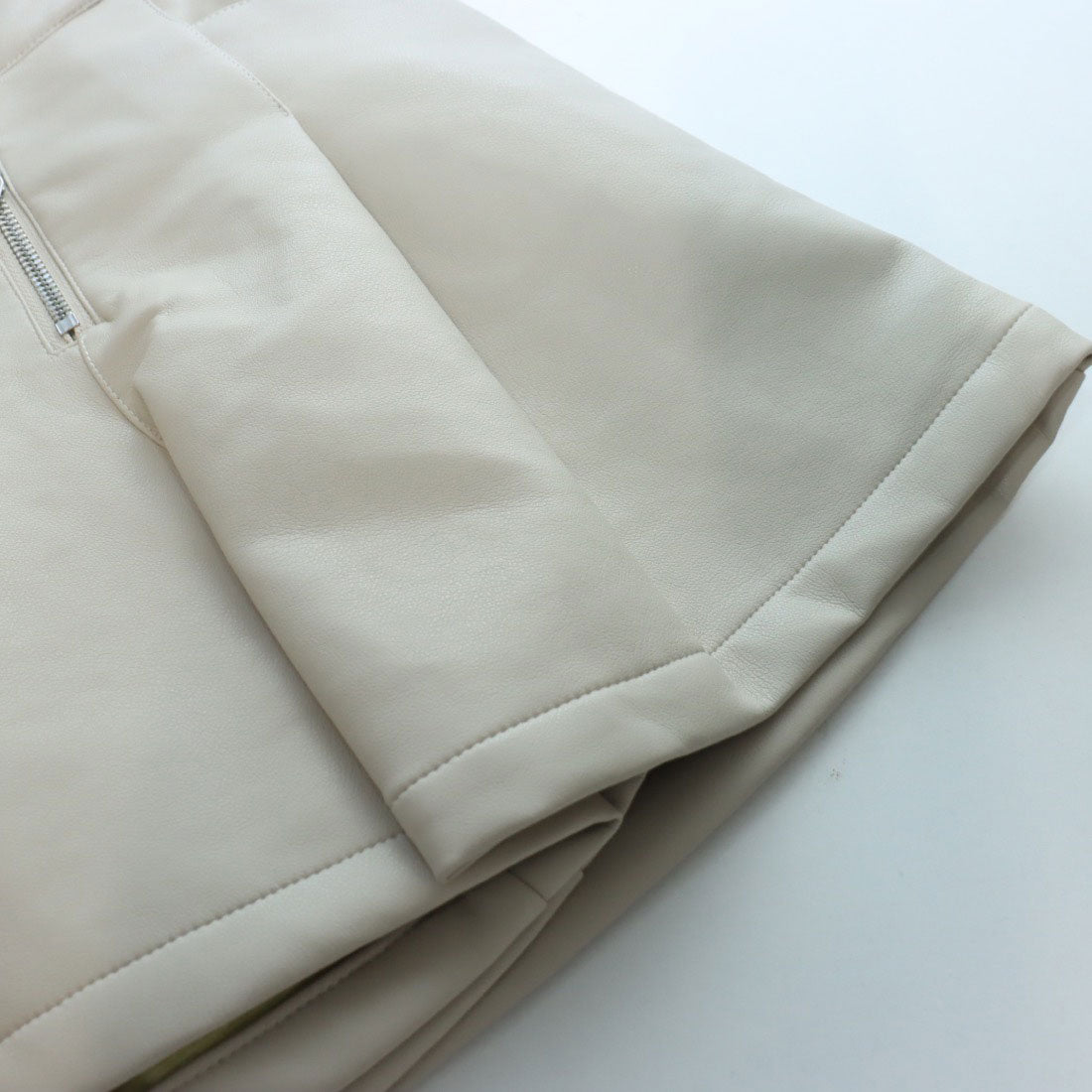 ラブトキシック Lovetoxic 【LTXC】レザー風ZIPショートパンツ