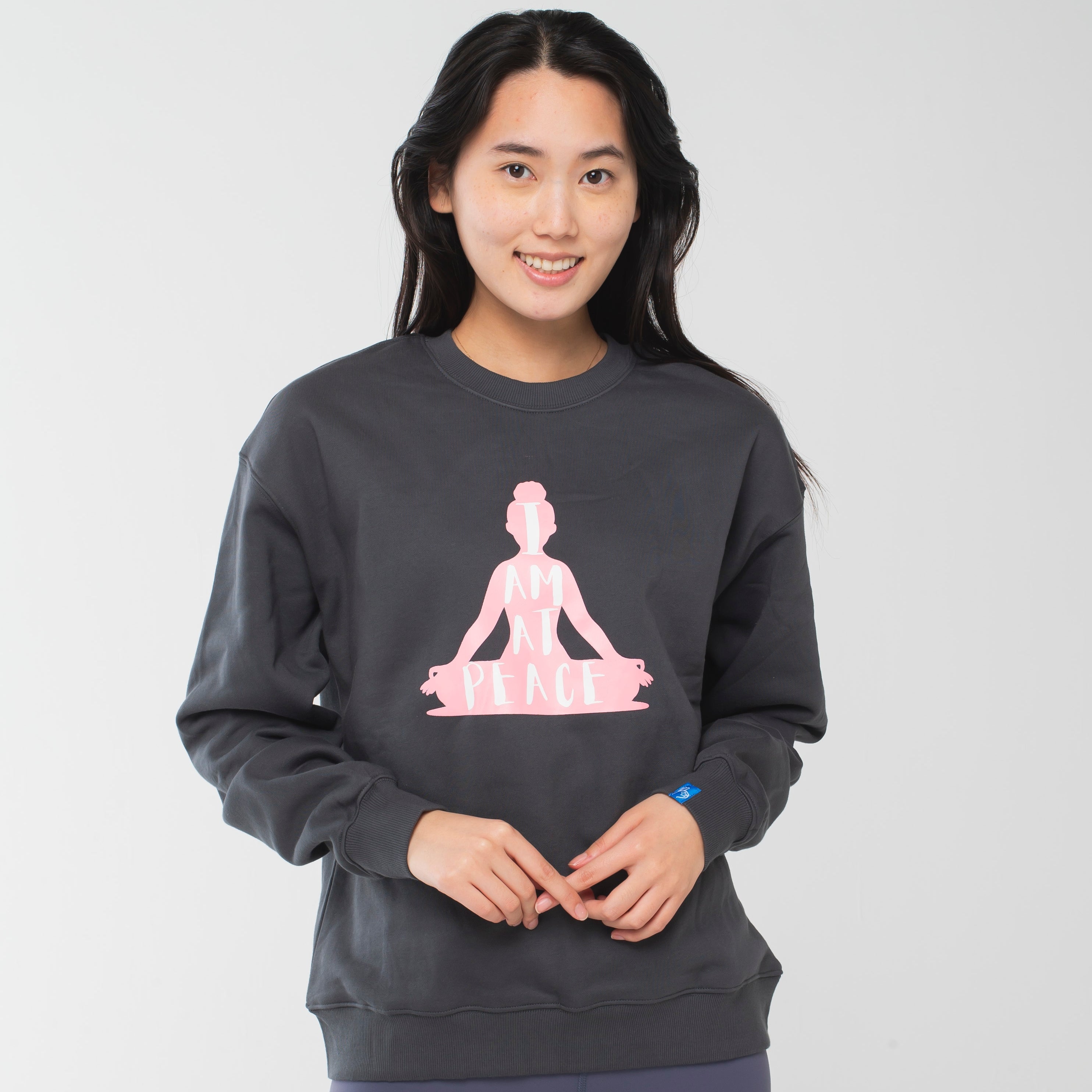 ロングライフアンドハピネス Longlife & Happiness I am at peace クルースウェットシャツ 裏起毛 （DARK GREY） DARK GREY