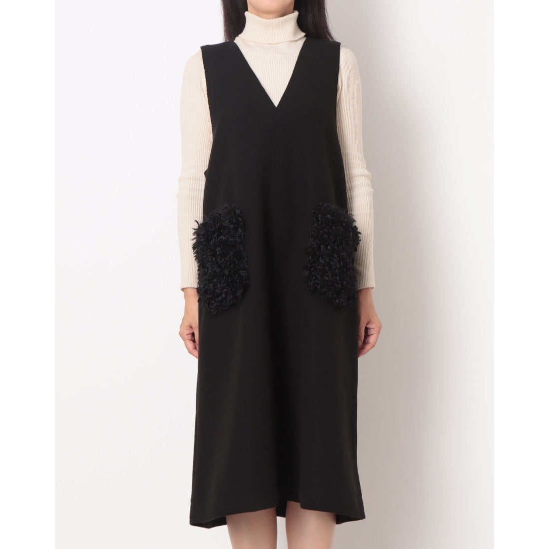 ラリベルテ Laliberte プードルポケット付Vネックワンピース （ブラック） ブラック