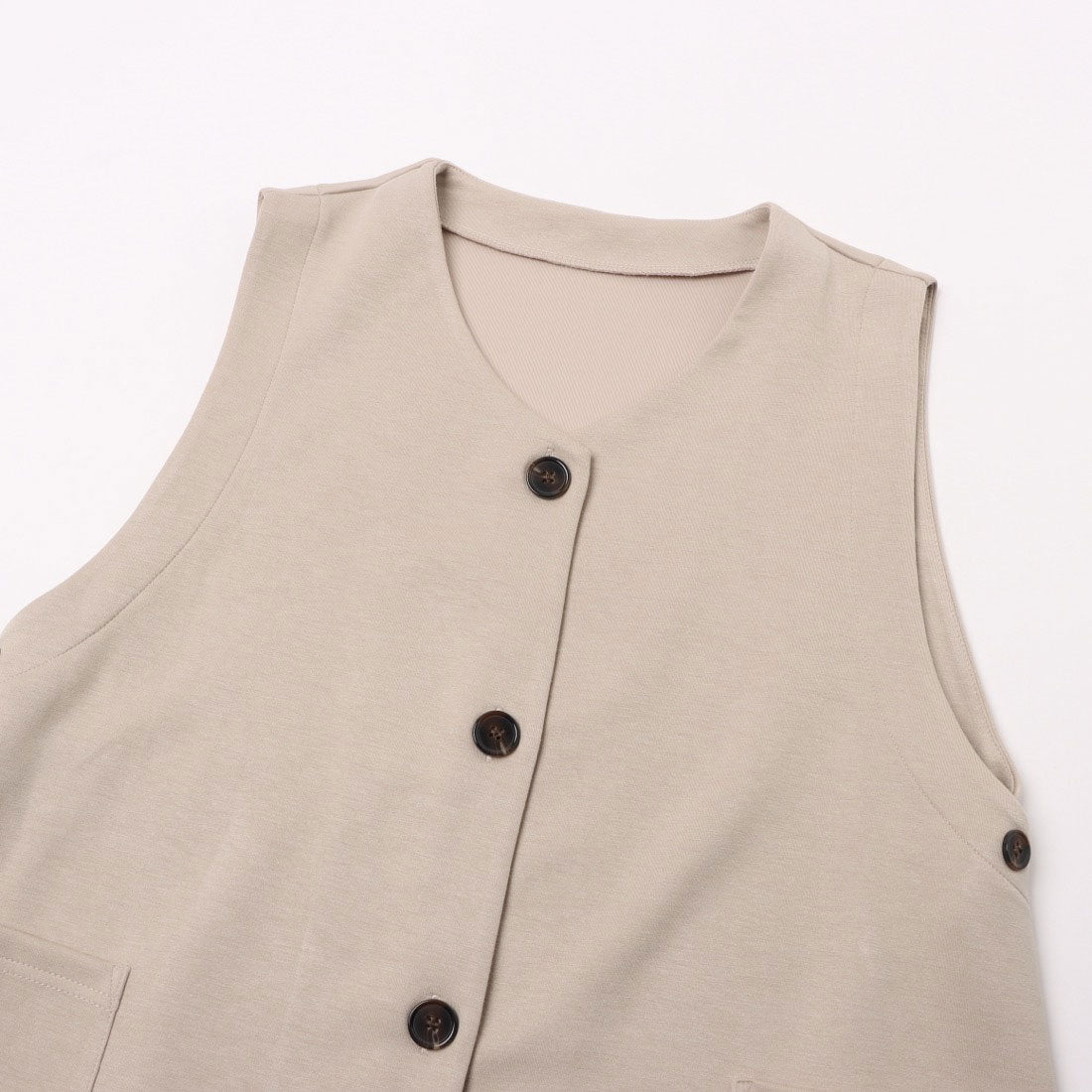 ラリベルテ Laliberte ボタン使いジレ （クロ） クロ