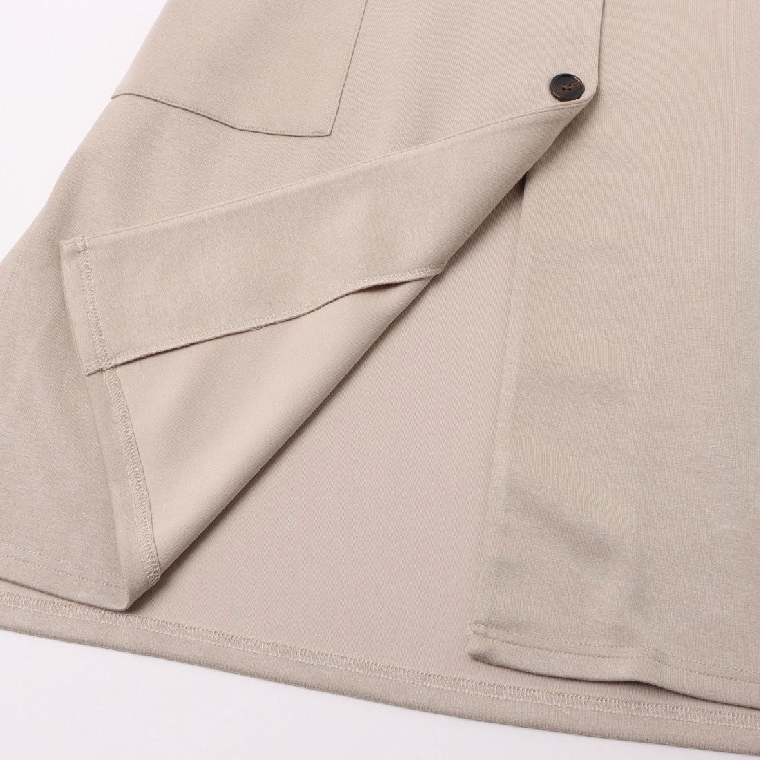 ラリベルテ Laliberte ボタン使いジレ （クロ） クロ