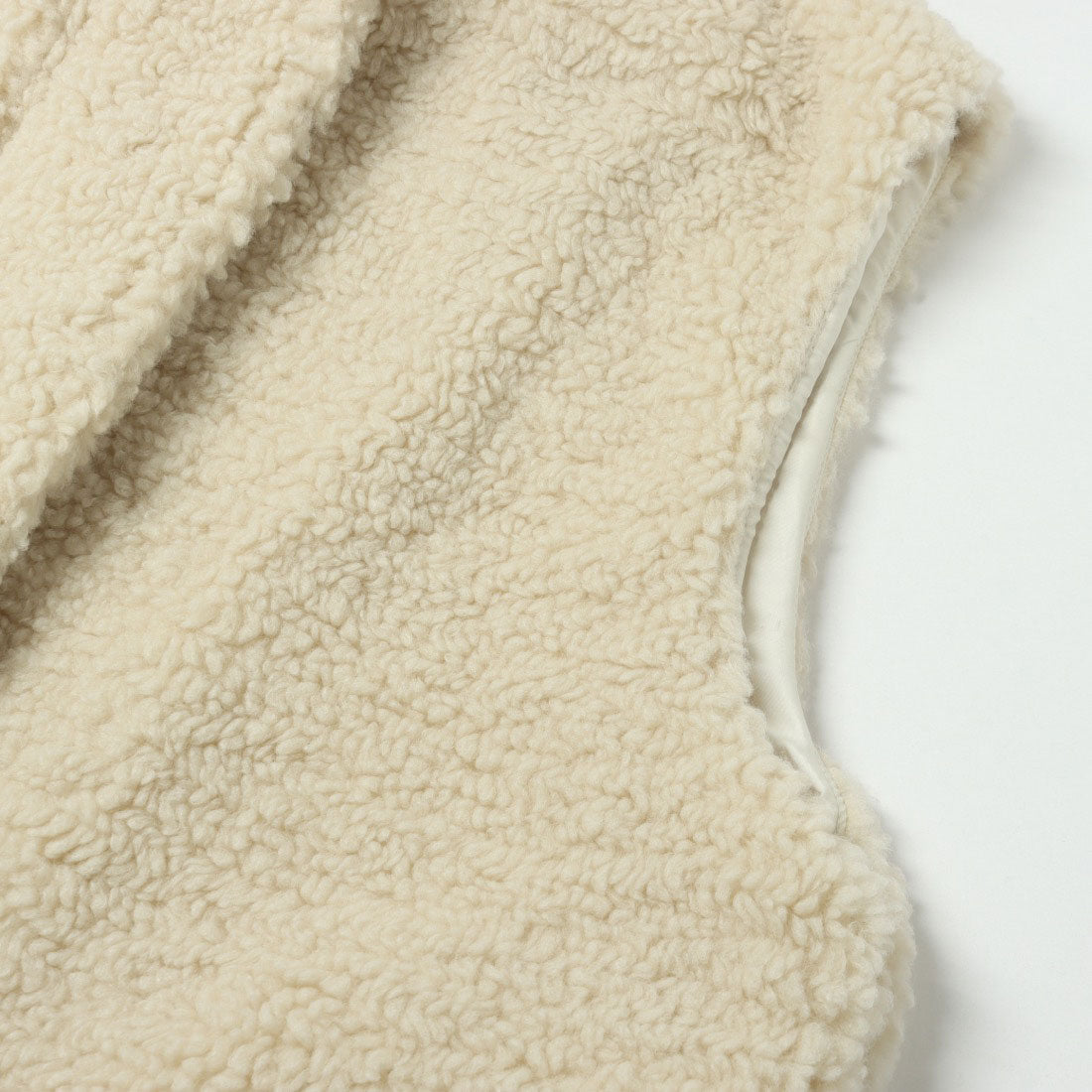 ラリベルテ Laliberte ボアベスト （ベージュ） ベージュ