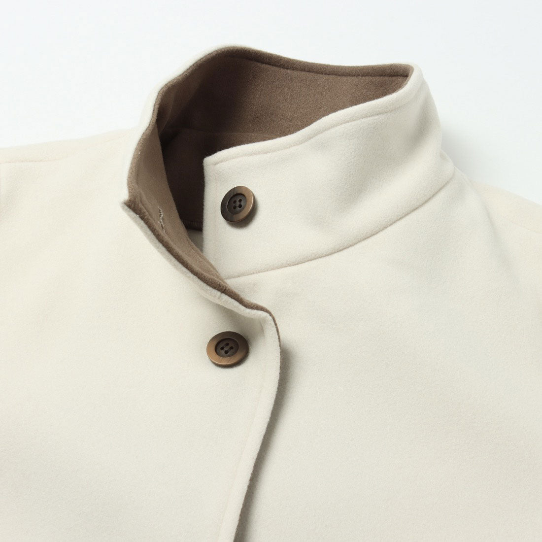 ラリベルテ Laliberte スタンドカラーハーフコート （アイボリー） アイボリー