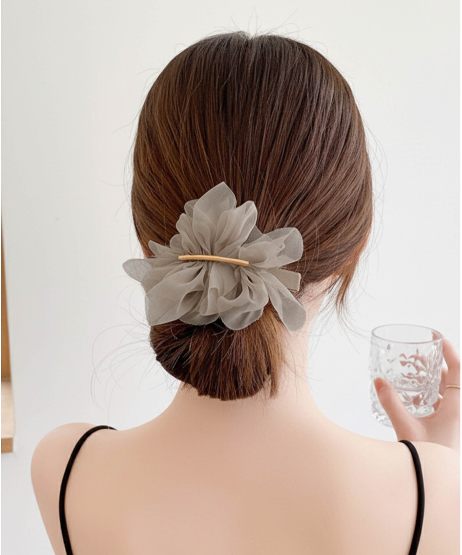 リラミュゾン Lilamusant フラワーモチーフバレッタ ヘアクリップ オーガンジー シフォン オケージョン 結婚式 二次会 同窓会 成人式 パーティー お呼ばれ （アイボリー） アイボリー