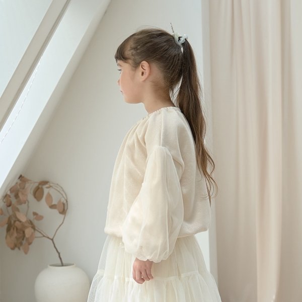 リセマイン Lycee mine 【裏起毛裏毛】ぷっくりシルエットチュール袖プルオーバー （薄ベージュ） 薄ベージュ