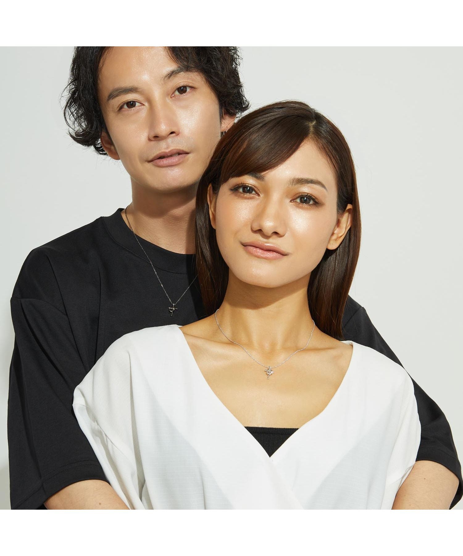 ララクリスティー LARA Christie ララクリスティー ペアネックレス ラヴァーズクロス  ネックレス PAIR Label p5805ーp