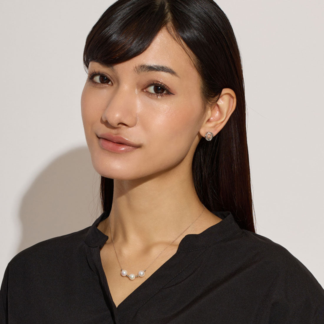 ララクリスティー LARA Christie ピアス レディース プラチナ スタッドピアス プラチナ PT900 ゴールド K18 コンビ 三つ巴 パイプ 地金  le103-0001 （プラチナ） プラチナ