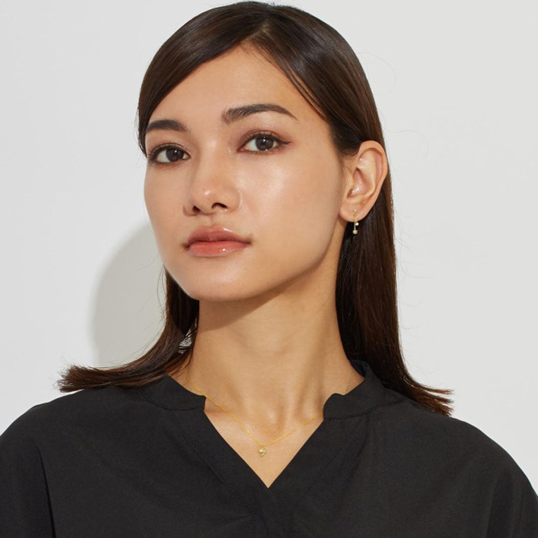 ララクリスティー LARA Christie ピアス レディース 揺れる ダイヤ 天然ダイヤモンド 6石 計0.3ct PT900 K18 ゴールド  le71-0010 （イエローゴールド） イエローゴールド