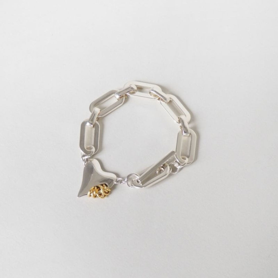 ラピュイ LAPUIS コイル ハート ブレスレット（Coil heart bracelet） （マルチ） マルチ