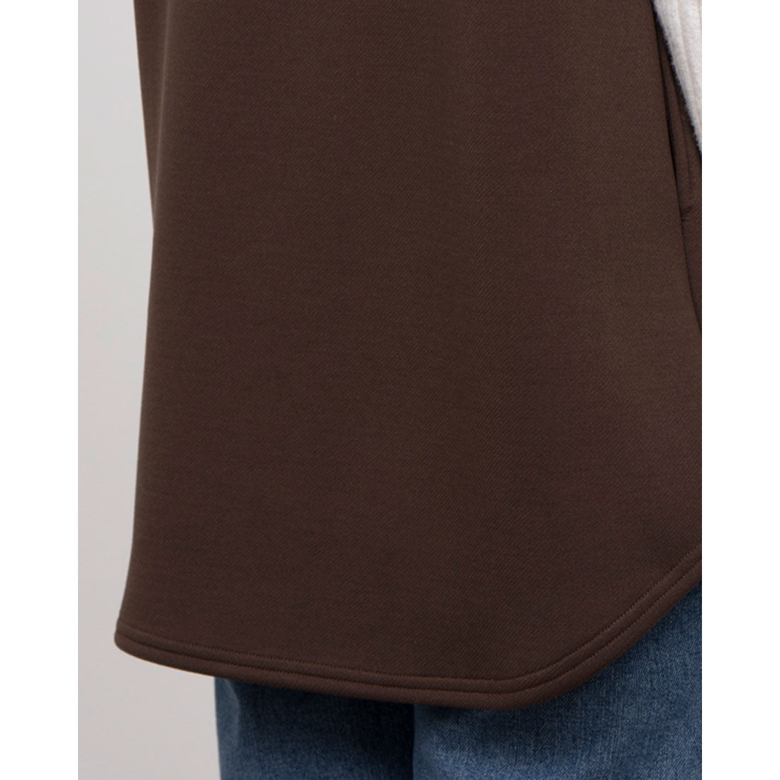 La La que sera Buyer Spontaneous Neck Vest