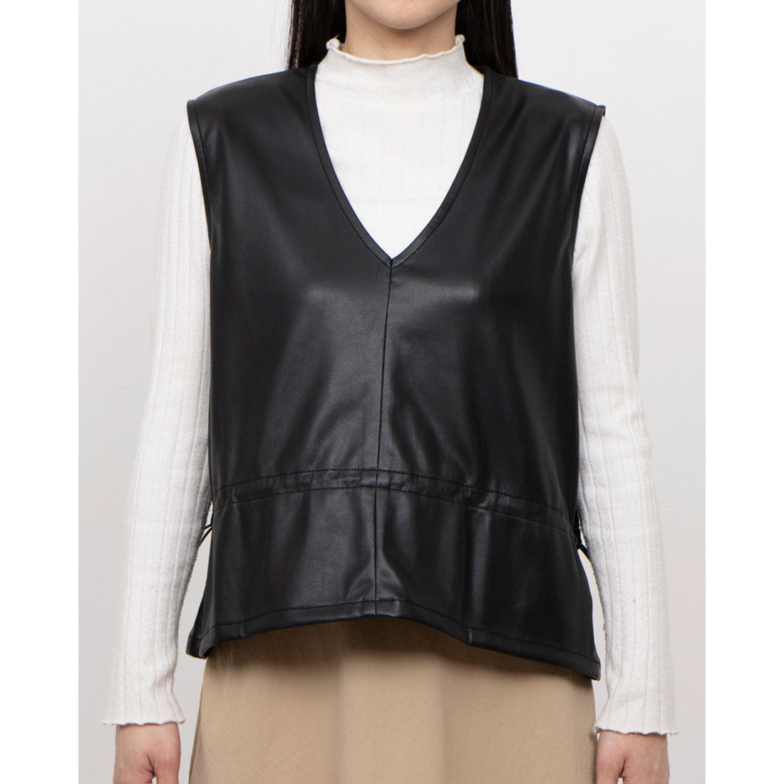 La La que sera Eco Leather Stretch Gather Vest
