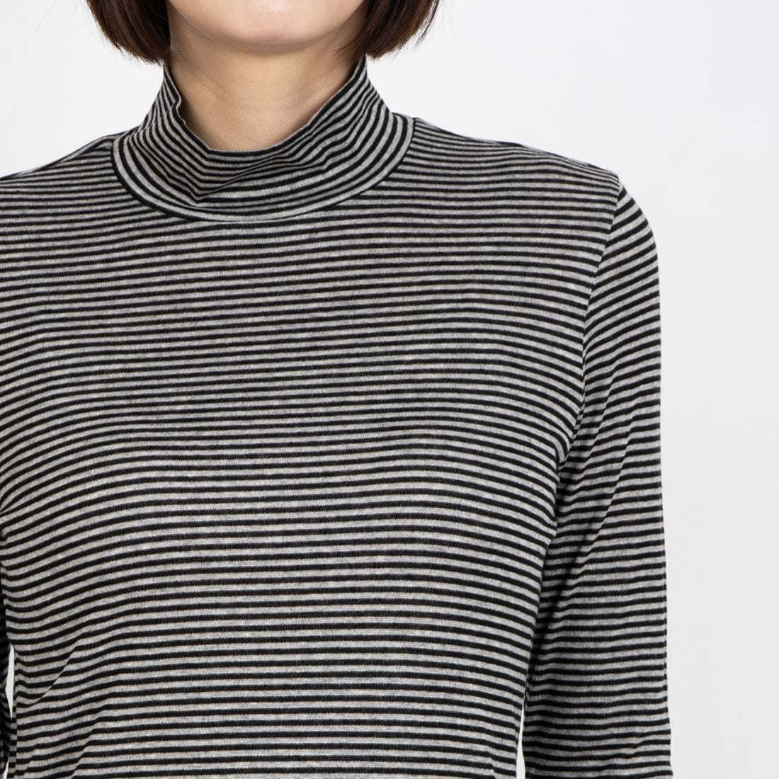 JOCONDEトップス La Joconde 【Washable】 High Neck Striped Cut and Sew Top