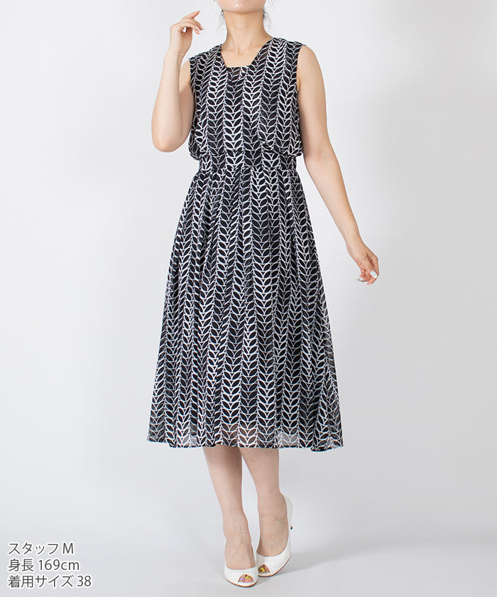 LAPINE BLANCHE Cashmere-style Flare Chiffon Dress / Flower Pattern Print