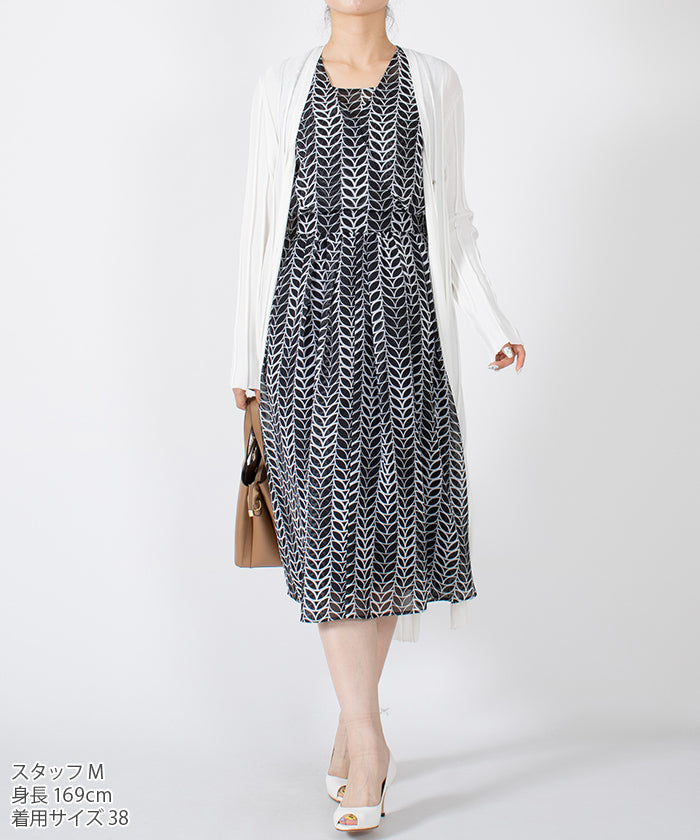 LAPINE BLANCHE Cashmere-style Flare Chiffon Dress / Flower Pattern Print