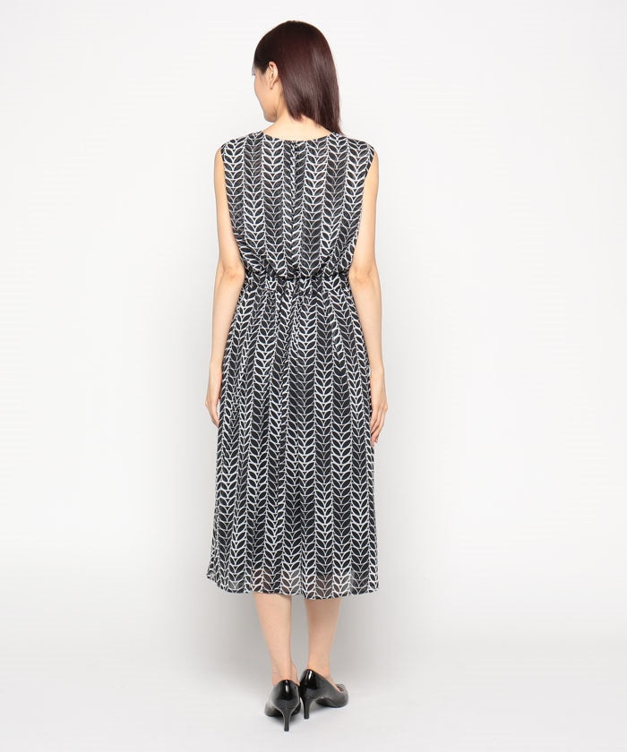 LAPINE BLANCHE Cashmere-style Flare Chiffon Dress / Flower Pattern Print