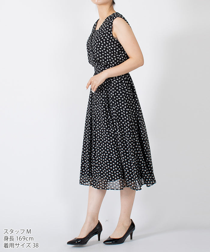 LAPINE BLANCHE Cashmere-style Flare Chiffon Dress / Flower Pattern Print