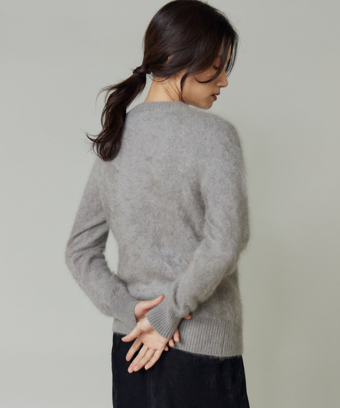 ラヴェイユ バイ スーペリアクローゼット la veille by SUPERIOR CLOSET 《大きいサイズ》カシミヤアシンメトリーカーディガン （グレー1） グレー1