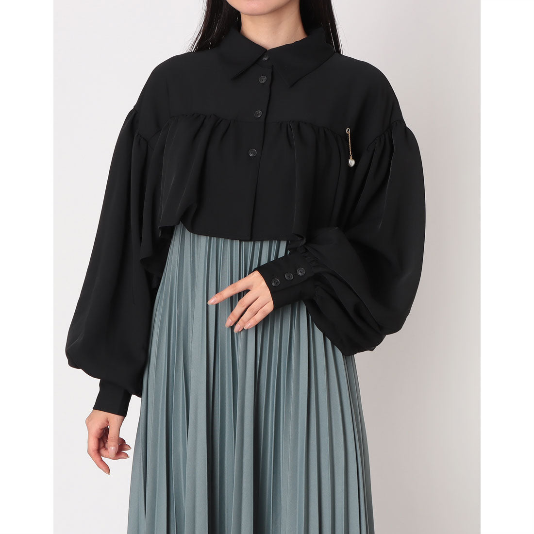 ラテラテ lattelatte クロップド ギャザーBL （ブラック） ブラック