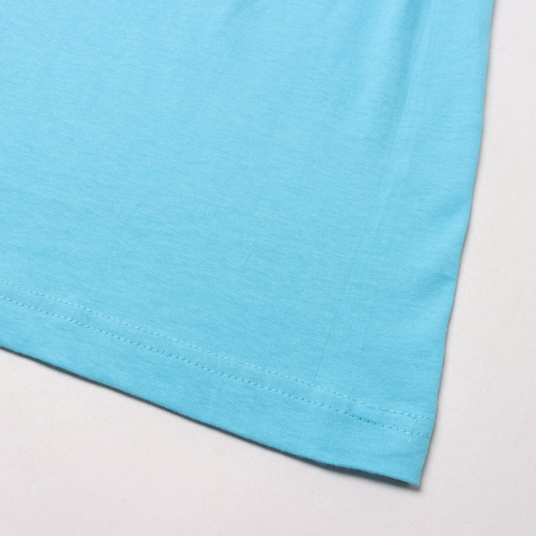 ラテト latteto グラフィックT-shirt （ブルー） ブルー