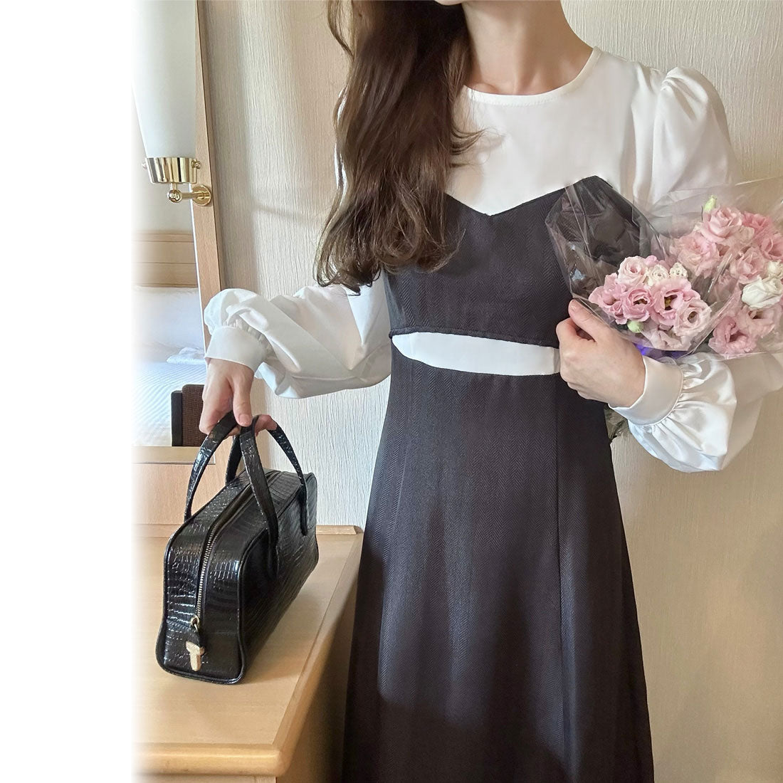 ラウアー LAUIR カットデザインドッキングワンピース,Aブラック