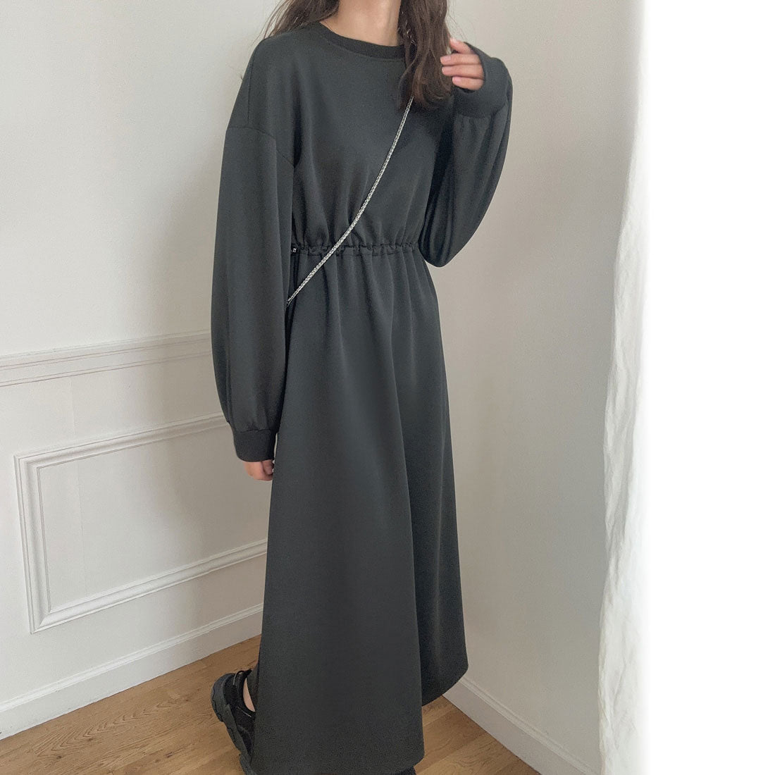 ラウアー LAUIR ドロストロングワンピース