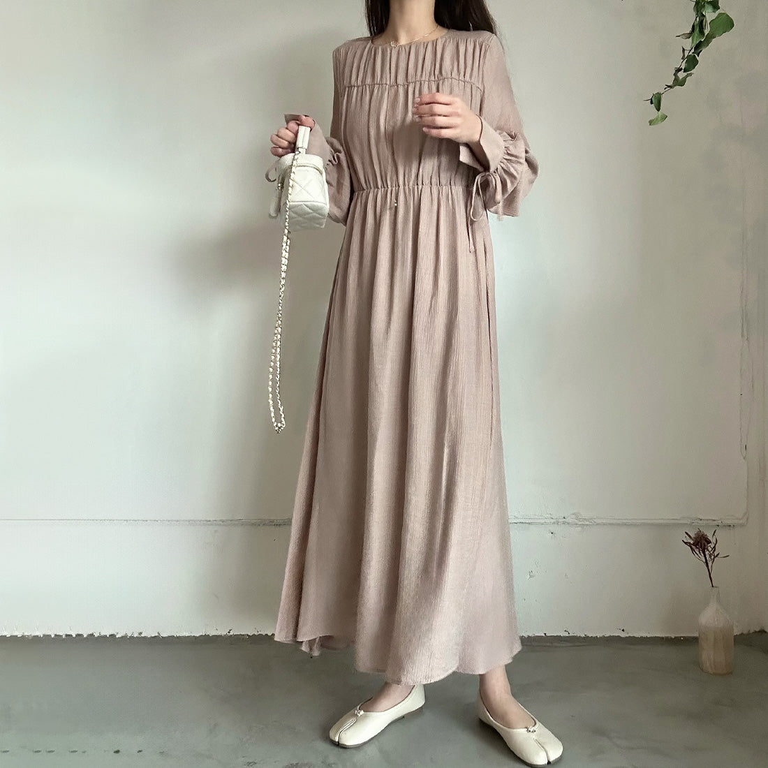 ラウアー LAUIR 袖口リボンリンクルワンピース