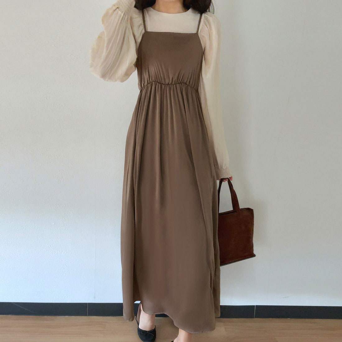 ラウアー LAUIR ショルダーリボンサテンキャミワンピース