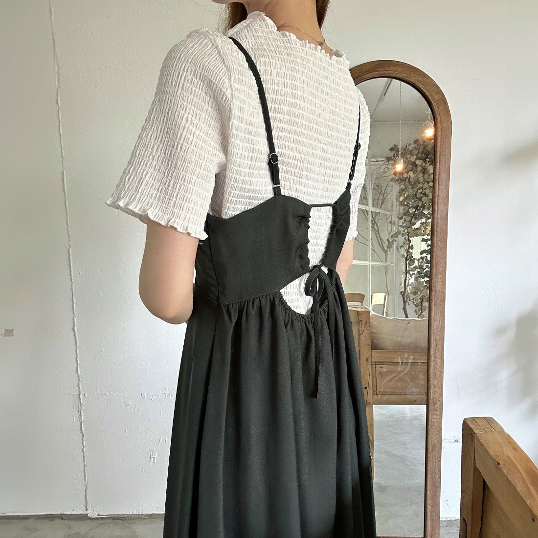 ラウアー LAUIR バックリボンデザインキャミワンピース