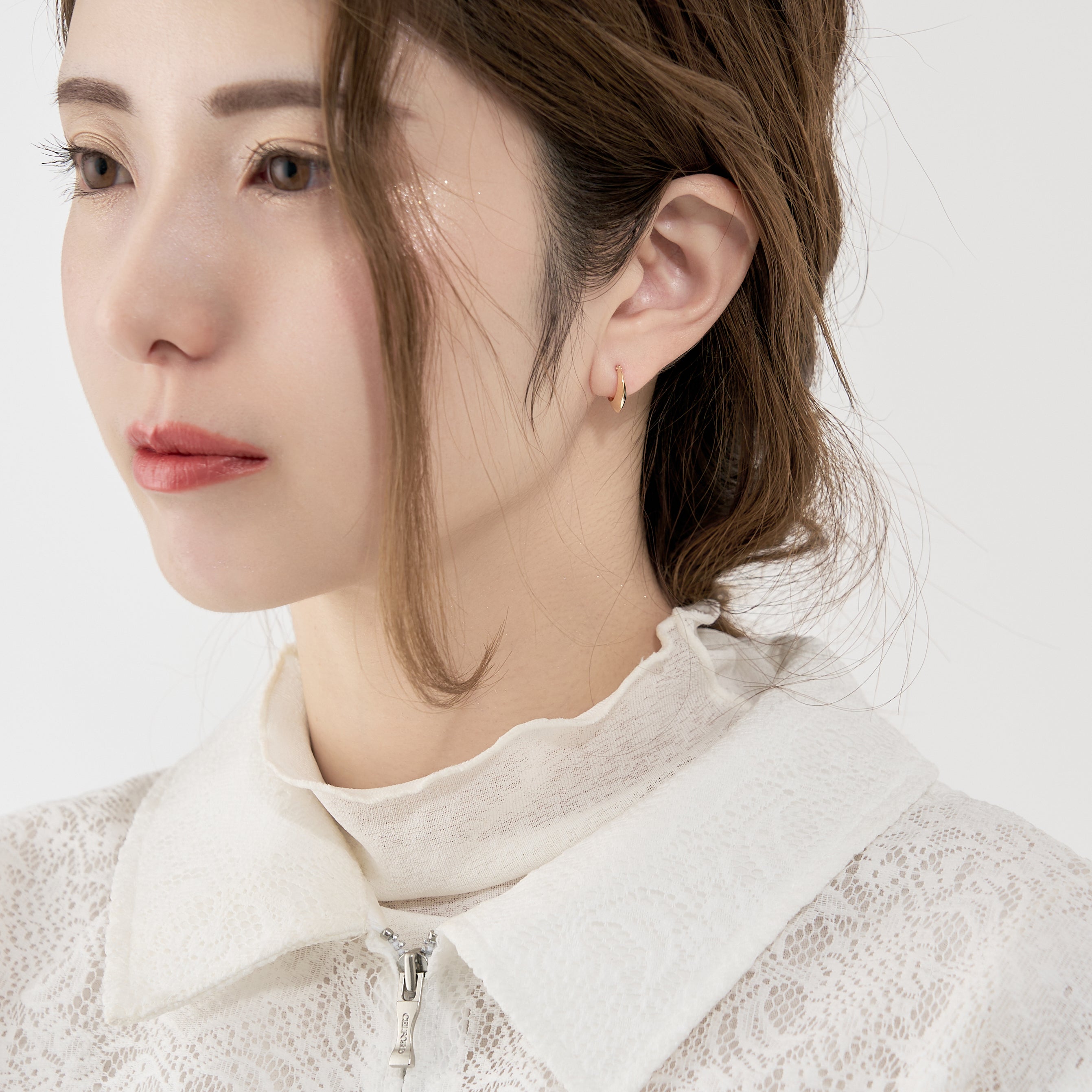 エルアンドコー L&Co. K18ムーンデザインフープピアス （ゴールド） ゴールド