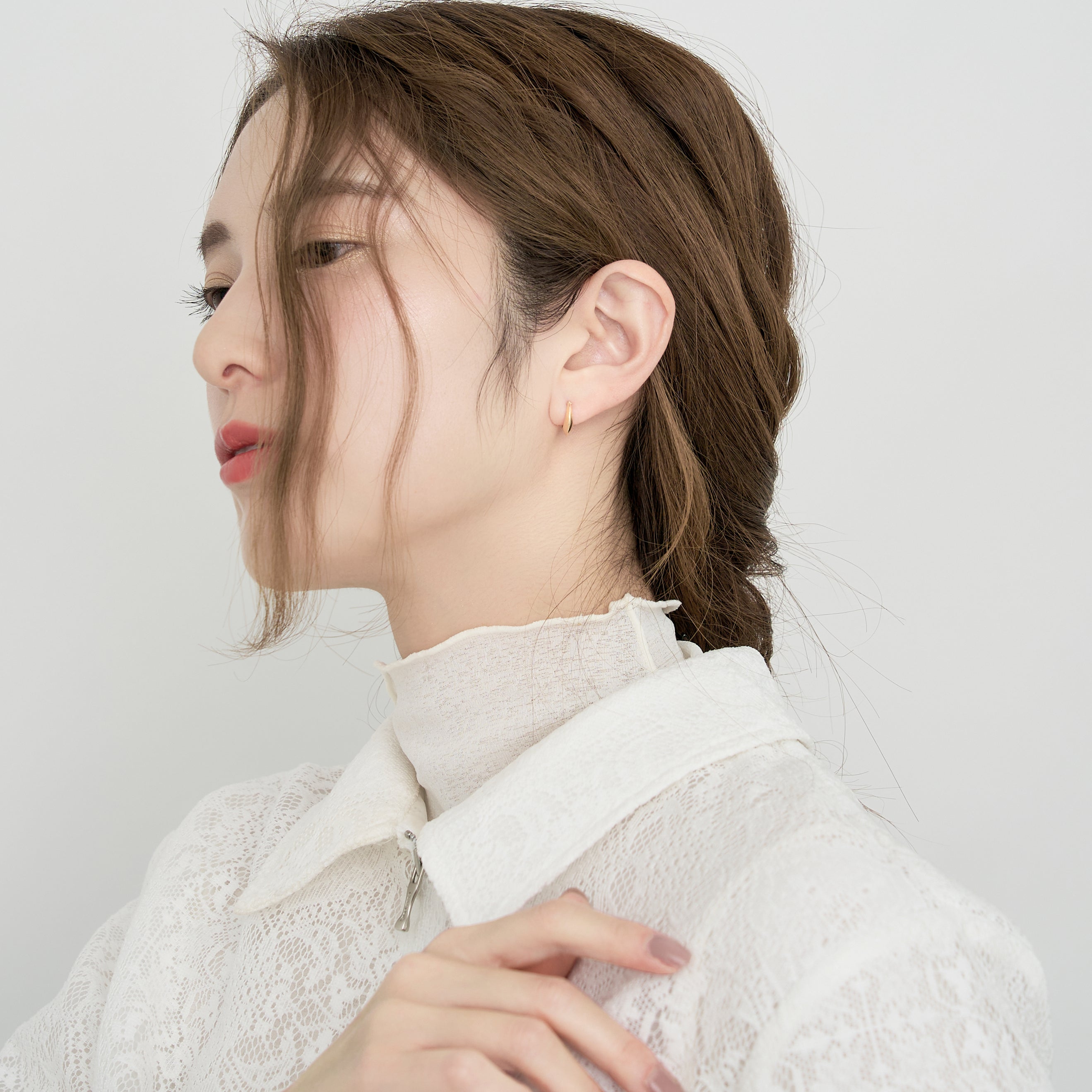 エルアンドコー L&Co. K18ムーンデザインフープピアス （ゴールド） ゴールド