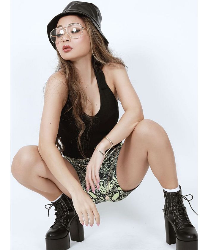 ボムシェル bombshell キャミソール・タンクトップ ニット キャミソール タンクトップ ショート丈 激安 インナー シンプル ダンス衣装 ホルターネック プチプラ Bbomb