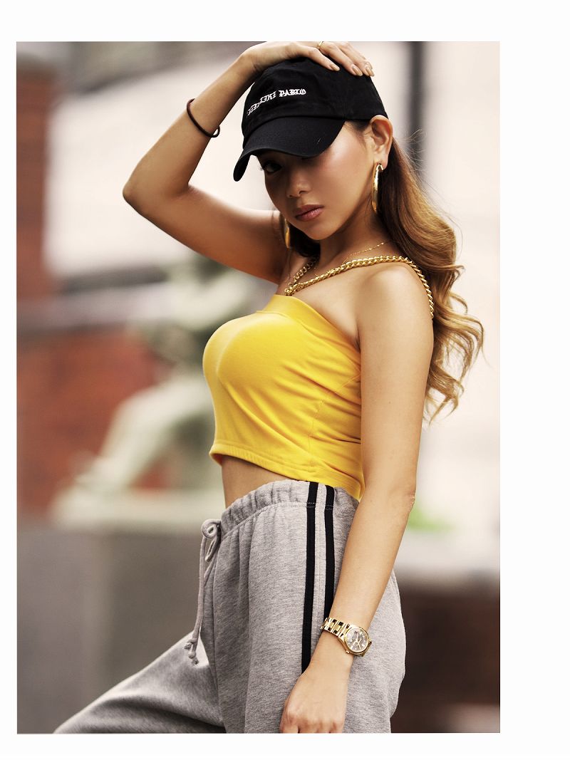 ボムシェル bombshell ブラトップ・チューブトップ・ベアトップ ベアトップ へそ出し カップ付き チューブトップ ショート丈 胸パッド付 ブラトップ クロップド丈 ストリートファッショ