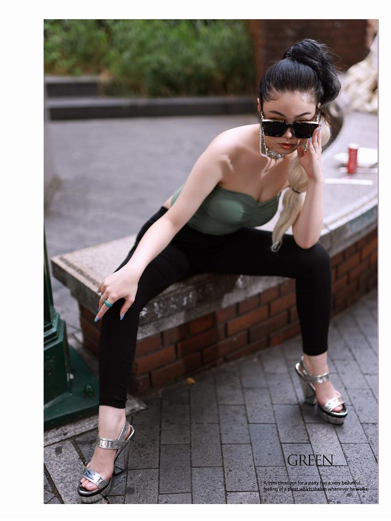 ボムシェル bombshell ブラトップ・チューブトップ・ベアトップ インナー ベアトップ ブラトップ チューブトップ カラバリ豊富 無地 パッド付き ストレッチ シンプル トップス bom