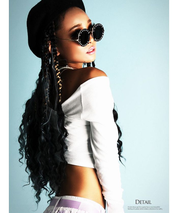 ボムシェル bombshell 長袖カットソー ショート丈 長袖 ワイドネック へそ出し チビT 海外ファッション セクシー プチプラ リブカットソー トップス Bbomb