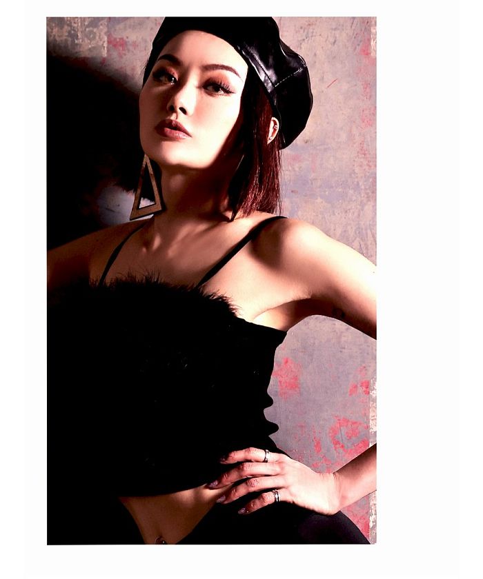 ボムシェル bombshell キャミソール・タンクトップ ショート丈 フェイクファー キャミソール ふわふわ トップス ダンス衣装 ショーダンス ステージ衣装 クラブ 舞台衣装 bombsh