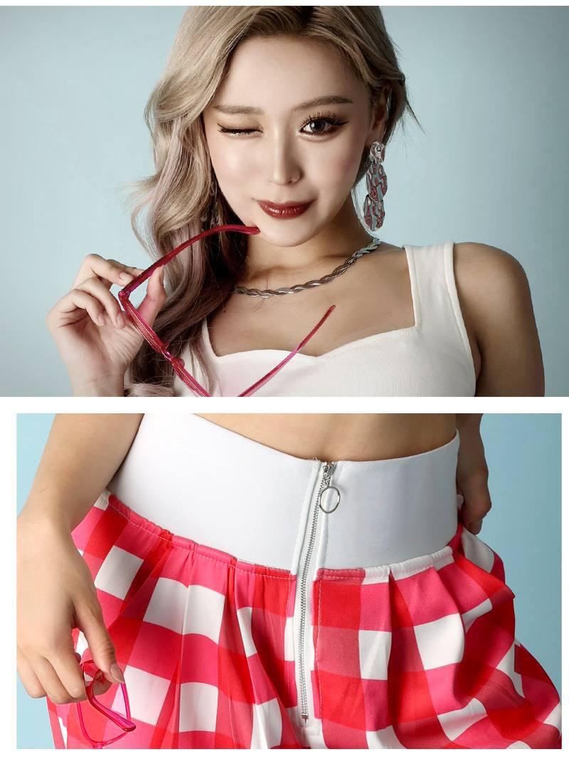 Bombshell setup flashy bicolor cropped length summer leg-lengthening effect photogenic retro Korean Y2K elastic waist Bbomb